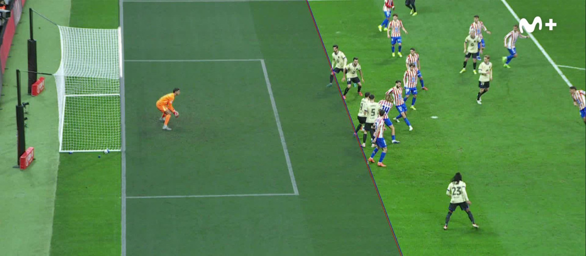 Imagen VAR del tanto anulado al Barça en el Metropolitano