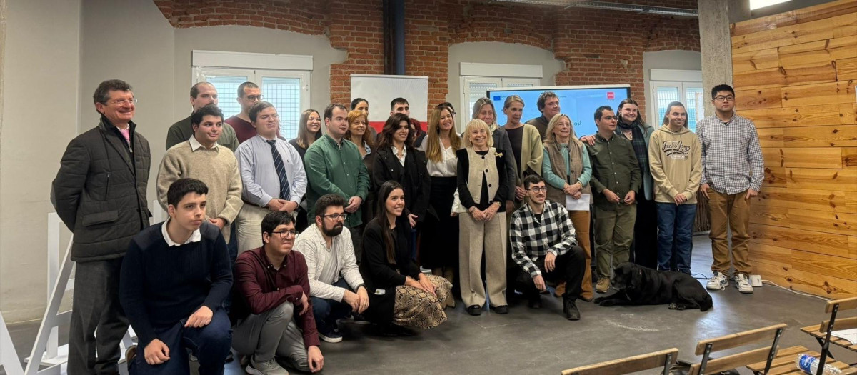 La consejera de Familia, Juventud y Asuntos Sociales, Ana Dávila, visita las instalaciones del nuevo servicio de inserción sociolaboral (Serpais) dedicado exclusivamente a personas con autismo.

EUROPA PRESS
13/2/2026