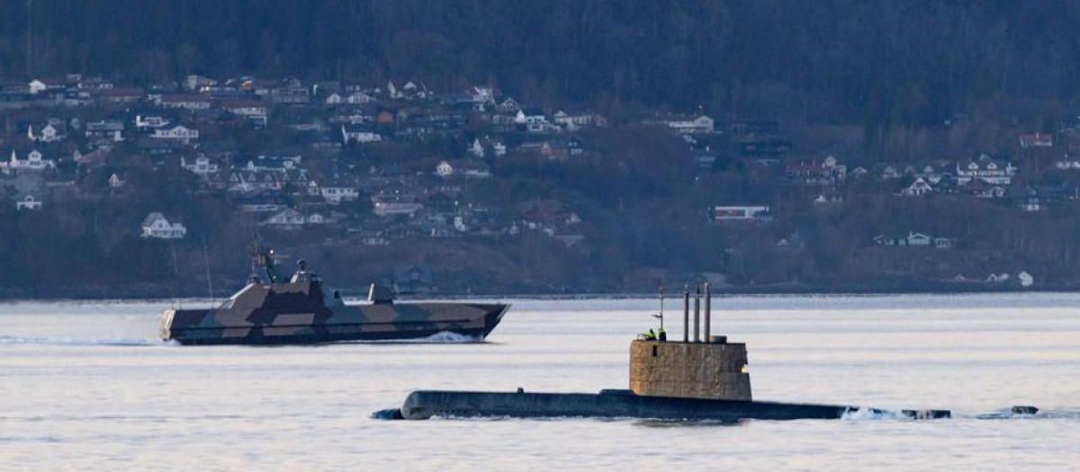 Los submarinos aliados han sido perseguidos por unidades de superficie y aéreas durante las últimas dos semanas en la costa oeste de Noruega