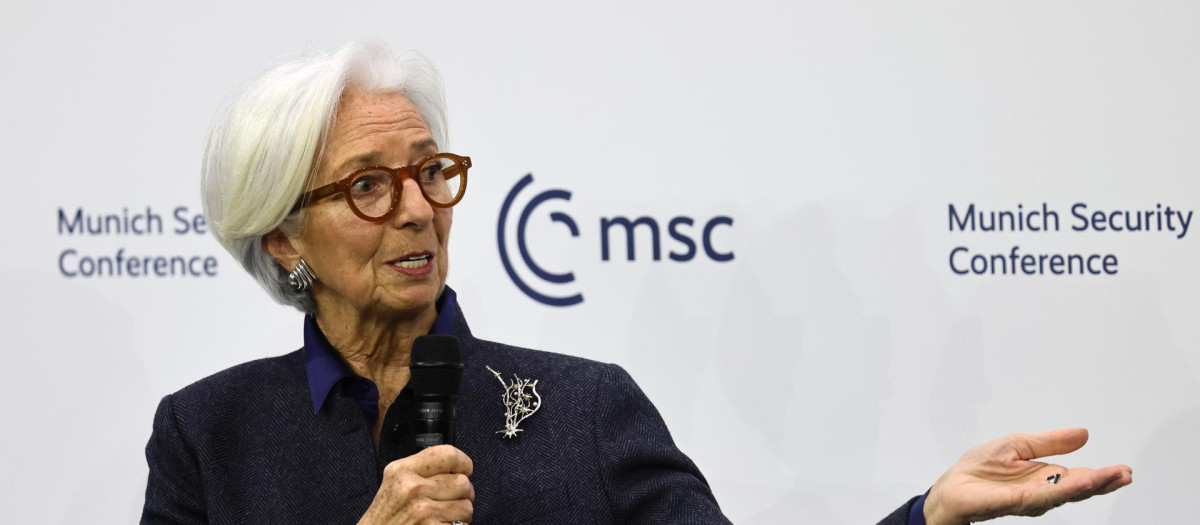 MUNICH (Germany), 15/02/2026.- European Central Bank (ECB) President Christine Lagarde speaks during the 62nd Munich Security Conference (MSC), in Munich, Germany, 15 February 2026. High-level international decision-makers meet at the 62nd Munich Security Conference from 13 to 15 February 2026 to discuss global security issues. (Alemania) EFE/EPA/RONALD WITTEK