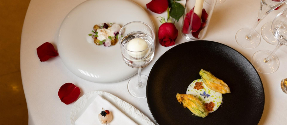 Imagen de archivo de una cena de San Valentín