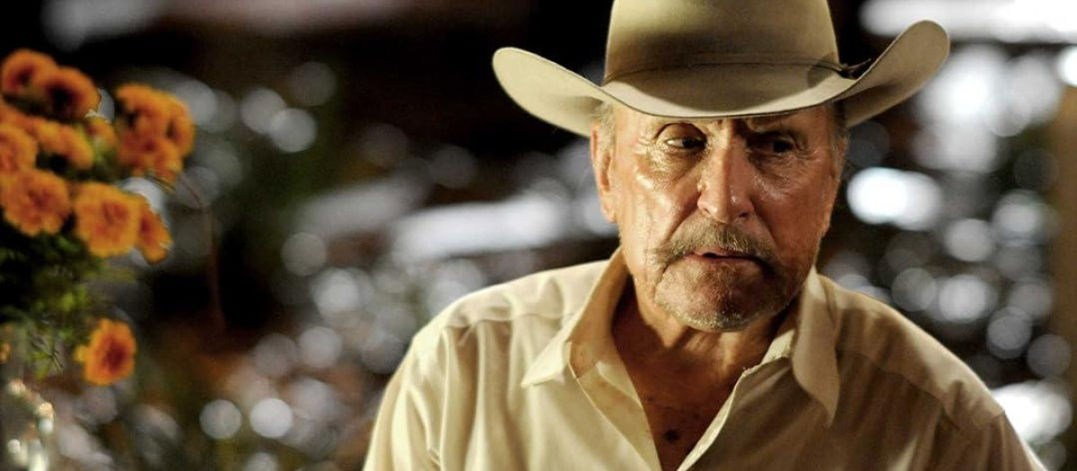 Fotograma de Robert Duvall en la película Una noche en el viejo México