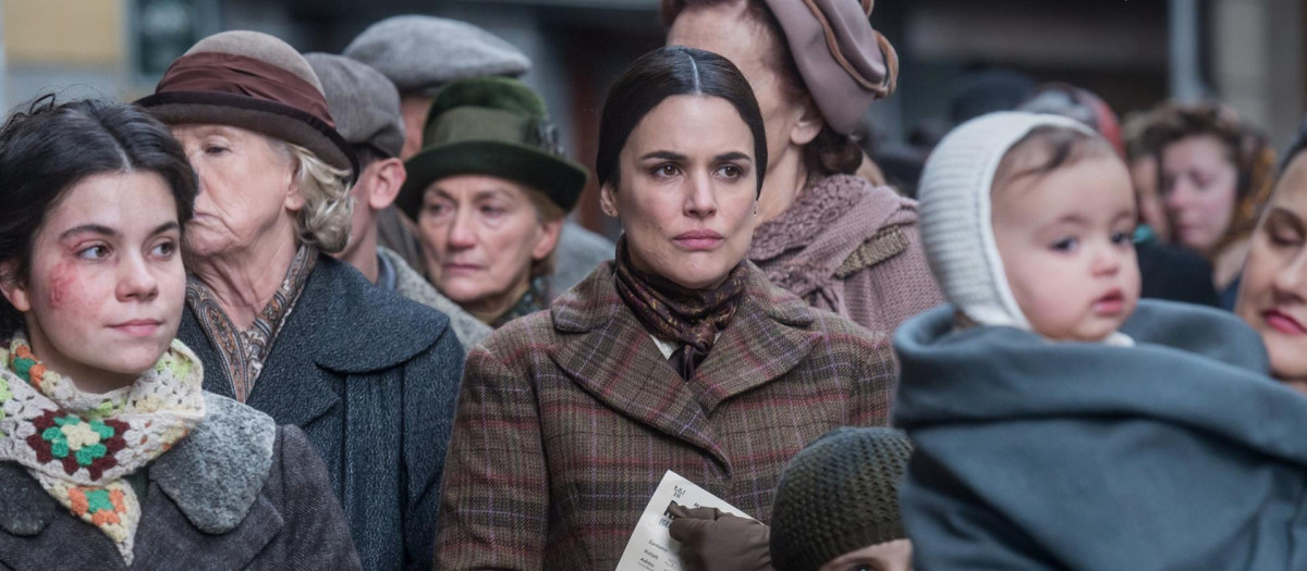 Sira El tiempo entre costuras