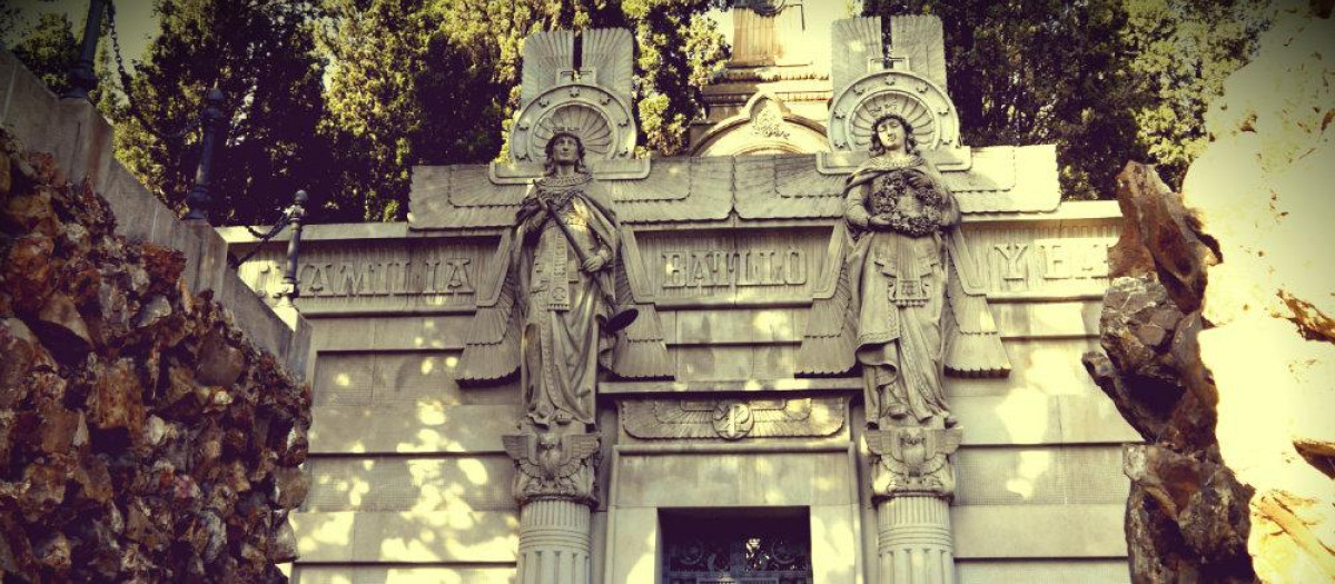 El panteón Batlló, en el cementerio de Montjuic de Barcelona