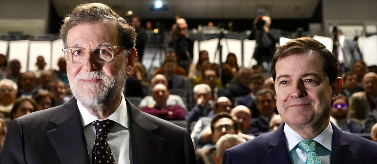 El candidato a la reelección a la Presidencia de la Junta de Castilla y León, Alfonso Fernández Mañueco particip en el encuentro con Mariano Rajoy 'El arte de gobernar'