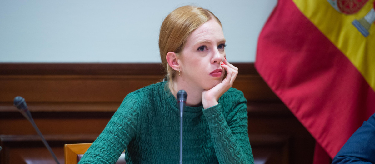 (Foto de ARCHIVO)
La secretaria Organización de Podemos y secretaria de Estado de Agenda 2030, Lilith Verstrynge, durante una reunión con las asociaciones que han lanzado el manifiesto 'Save Lives in Gaza', en el Edificio de Ampliación I del Congreso de los Diputados, a 17 de octubre de 2023, en Madrid (España). ‘Save lives in Gaza' es el llamamiento impulsado por medio centenar de organizaciones en defensa de la población civil de Gaza asediada por la ofensiva militar lanzada por Israel en represalia por los ataques terroristas de Hamás.

Gustavo Valiente / Europa Press
17 OCTUBRE 2023;DIPUTADOS;CONGRESO;REUNIÓN;GAZA;ISRAEL;DERECHOS;AYUDA;HUMANITARIA;GUERRA;TERRORISMO;
17/10/2023