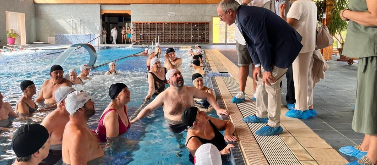 (Foto de ARCHIVO)
Hasta 250 personas con Parkinson de C-LM disfrutan del programa de Termalismo Terapéutico.

REMITIDA / HANDOUT por JCCM
Fotografía remitida a medios de comunicación exclusivamente para ilustrar la noticia a la que hace referencia la imagen, y citando la procedencia de la imagen en la firma
29/8/2024