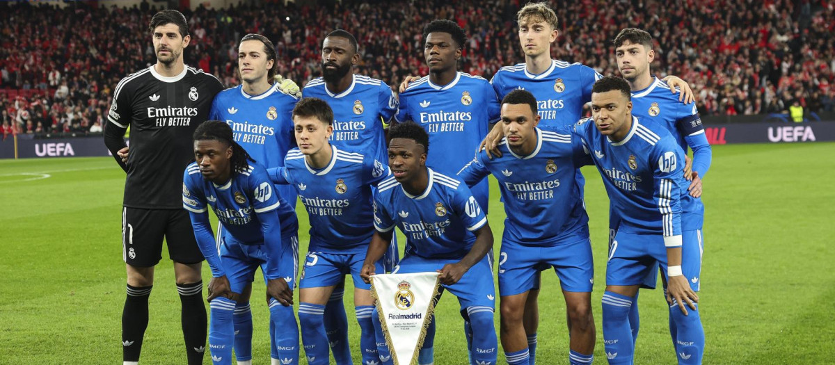 El once inicial del Real Madrid en el partido contra el Benfica el pasado martes