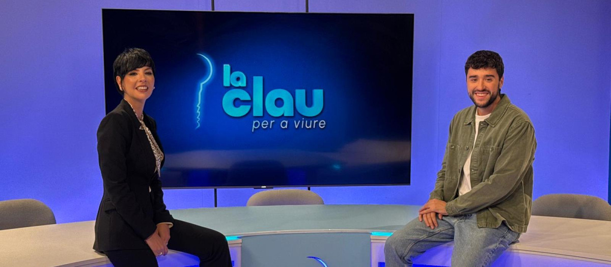 Imagen de la presentadora María Domínguez y el reportero Lluís Cascant