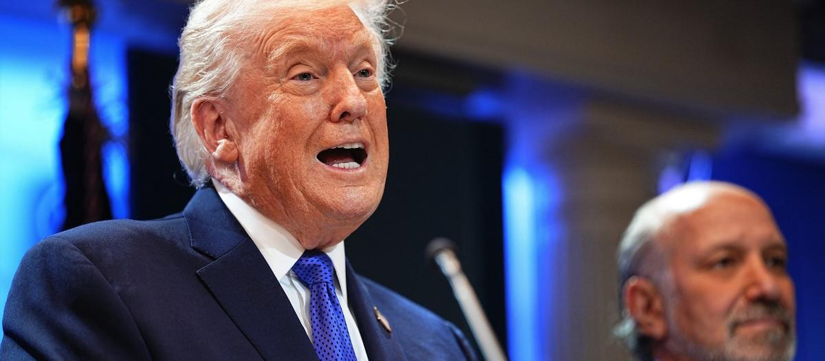 El presidente de Estados Unidos, Donald Trump, habla durante una rueda de prensa en la Casa Blanca