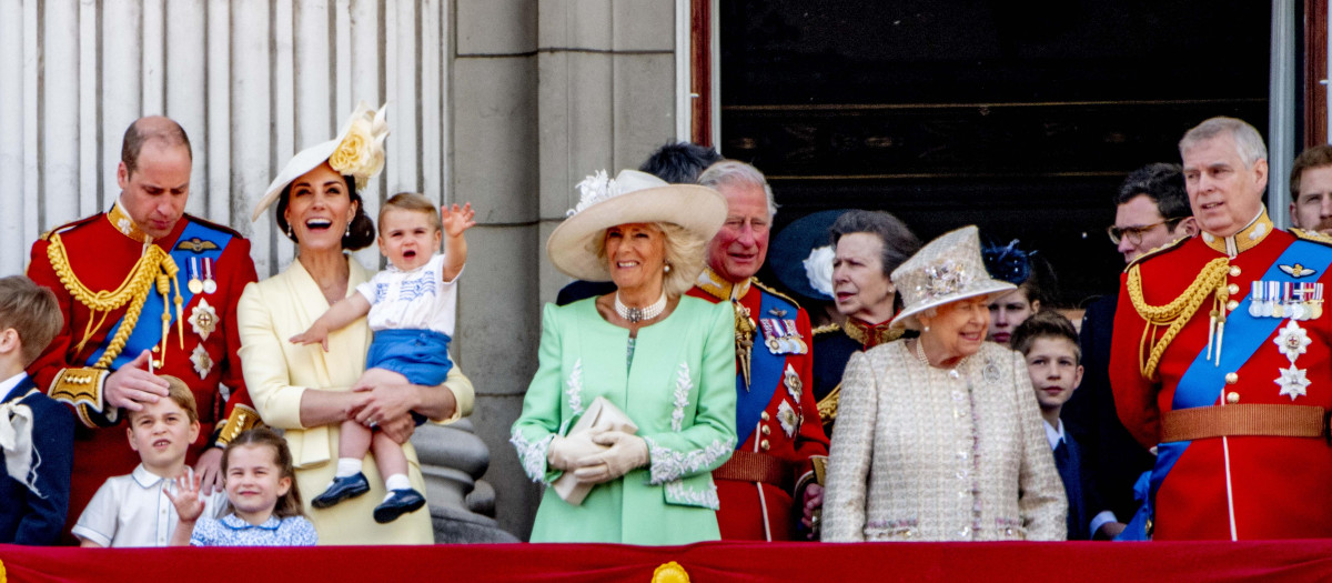 Queen Elizabeth II with Prince Charles and Camilla , Prince Andrew , Princess Anne , Prince Harry and Meghan Markle , Prince William and Kate Middleton with sons George , Louis and Charlotte attending Trooping The Colour in London.   *** Local Caption *** .