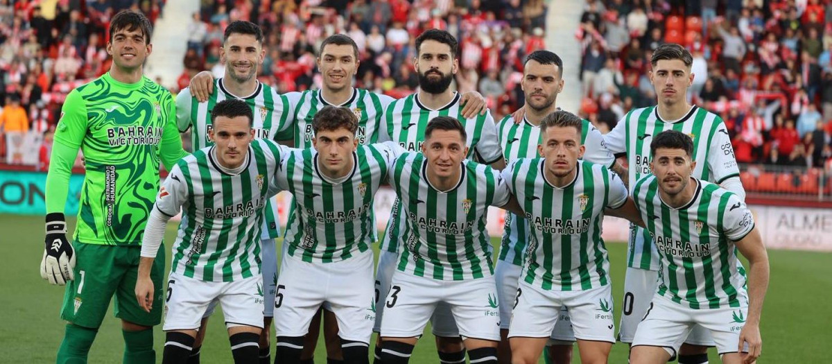 El once del Córdoba en Almería