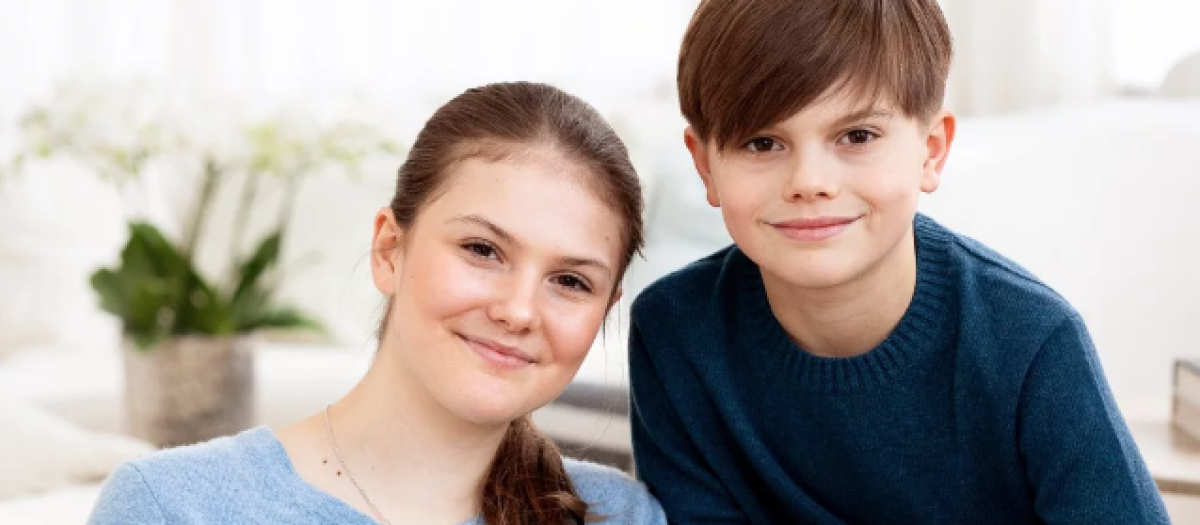 La Princesa Estela y su hermano Óscar