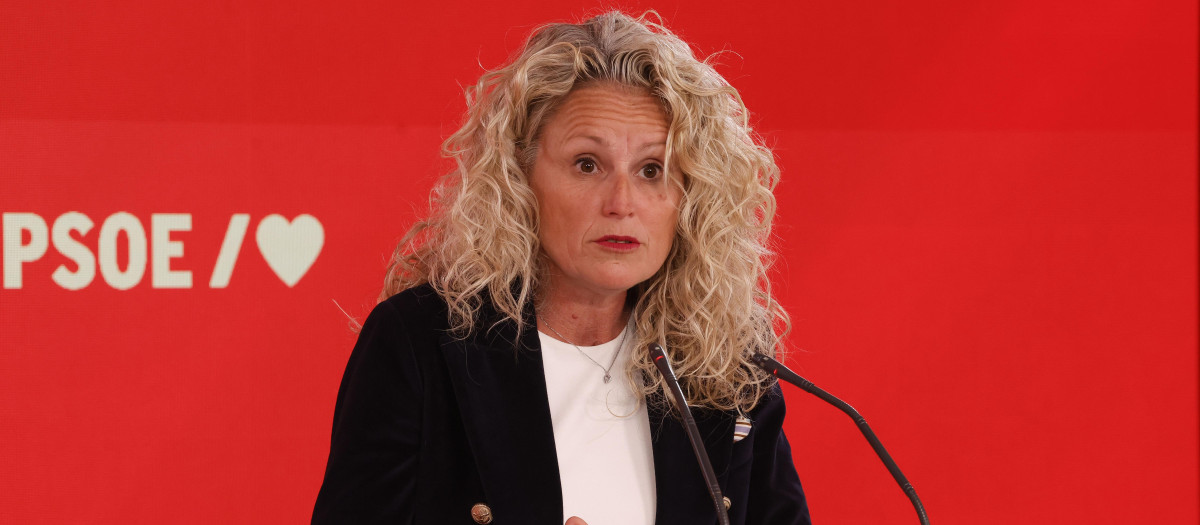 La portavoz del PSOE, Montse Mínguez, este lunes en Ferraz