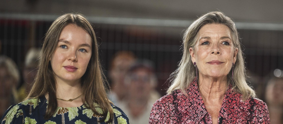 Alexandra Hannover y su madre  Carolina de Mónaco