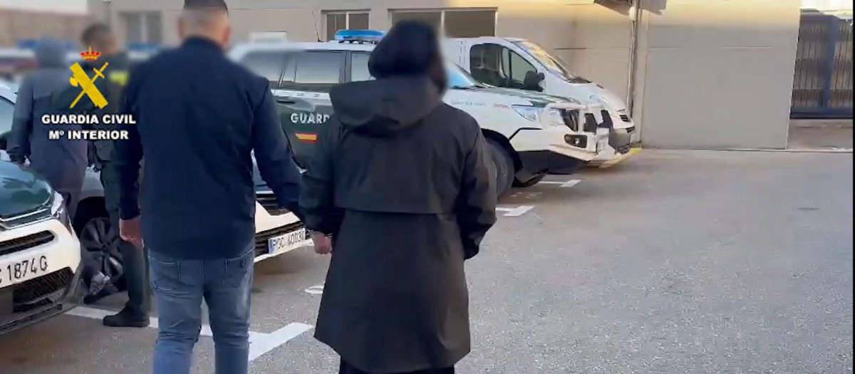 Mujer detenida por el hurto a un hombre en Torrevieja (Alicante)