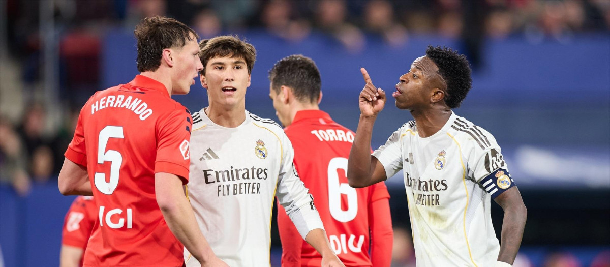 (Foto de ARCHIVO)
Vinicius Junior 'Vini Jr' of Real Madrid CF reacts to Jorge Herrando of CA Osasuna during the LaLiga EA Sports match between CA Osasuna and Real Madrid CF at El Sadar on February 21, 2026, in Pamplona, Spain.

Ricardo Larreina / AFP7 / Europa Press
21/2/2026 ONLY FOR USE IN SPAIN