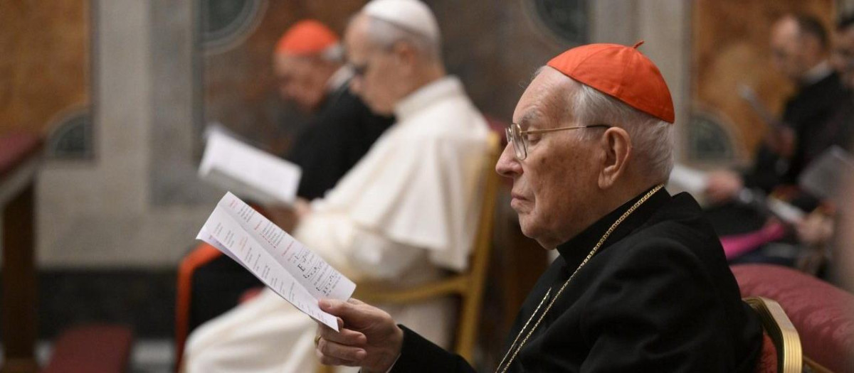 Papa León XIV, junto con los cardenales residentes en Roma y los responsables de los dicasterios, participa en los ejercicios espirituales de Cuaresma que se celebran en el Palacio Apostólico.