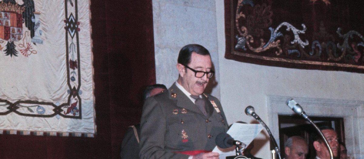 GENERAL JAIME MILANS DEL BOSCH DURANTE UN ACTO MILITAR AÑO 1978

Europa Press / Europa Press

09/7/1999