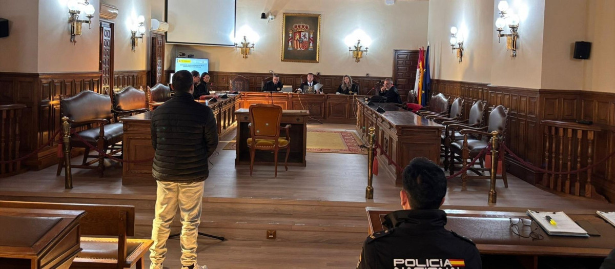 Juicio contra el acusado de apuñalar a un jefe de la empresa que le despidió en Tarancón