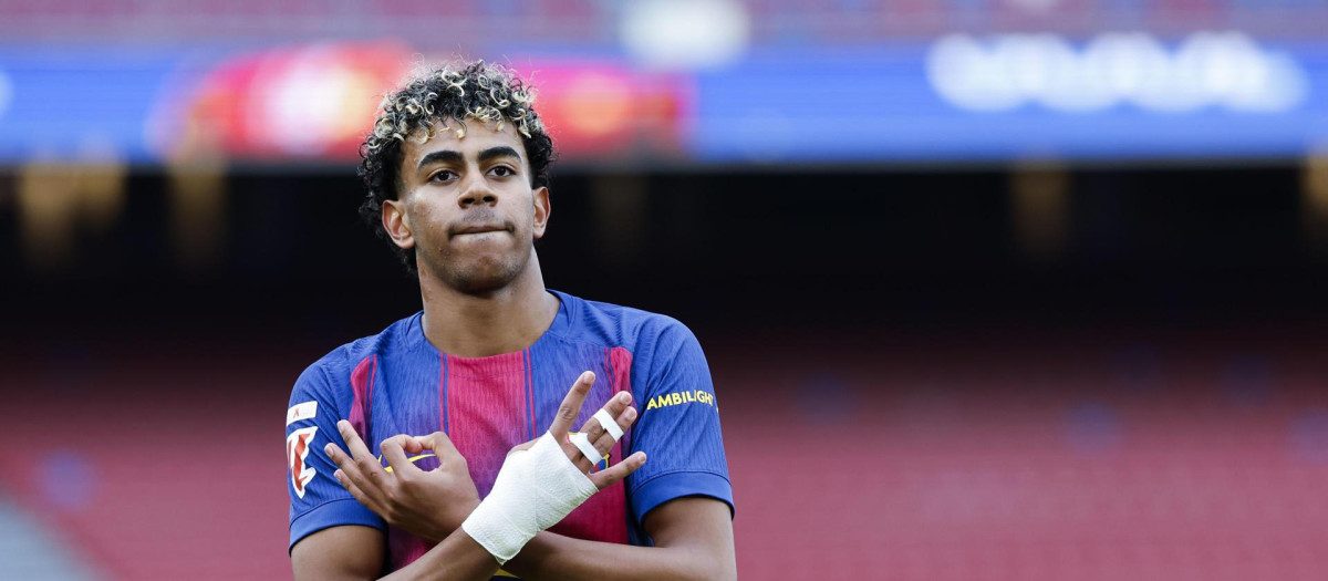 Lamine Yamal celebra el 2-0 ante el Barça