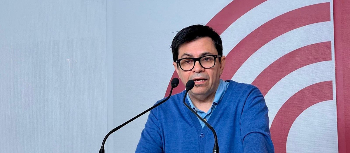 El portavoz de los Comuns y secretario primero de la Mesa del Congreso, Gerardo Pisarello, en una rueda de prensa desde la sede del partido

EUROPA PRESS
02/3/2026