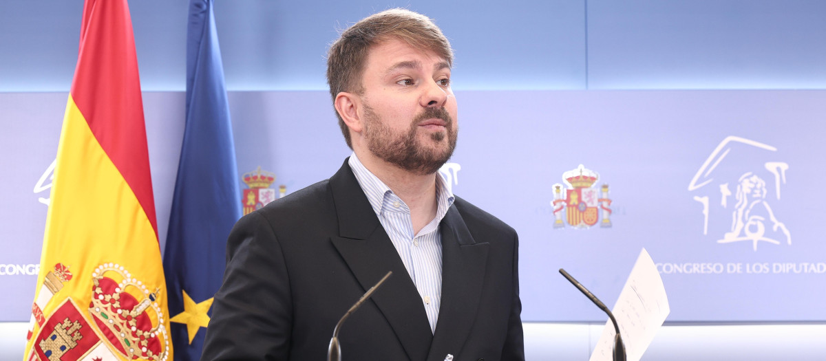 (Foto de ARCHIVO)
El diputado de Compromís Alberto Ibáñez durante una rueda de prensa en el Congreso, a 24 de febrero de 2026, en Madrid (España).

Eduardo Parra / Europa Press
24/2/2026