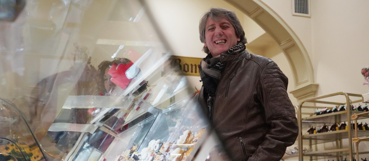 El secretario general del PSOECyL y candidato a la Presidencia de la Junta, Carlos Martínez, antes del acto público en Miranda de Ebro (Burgos)