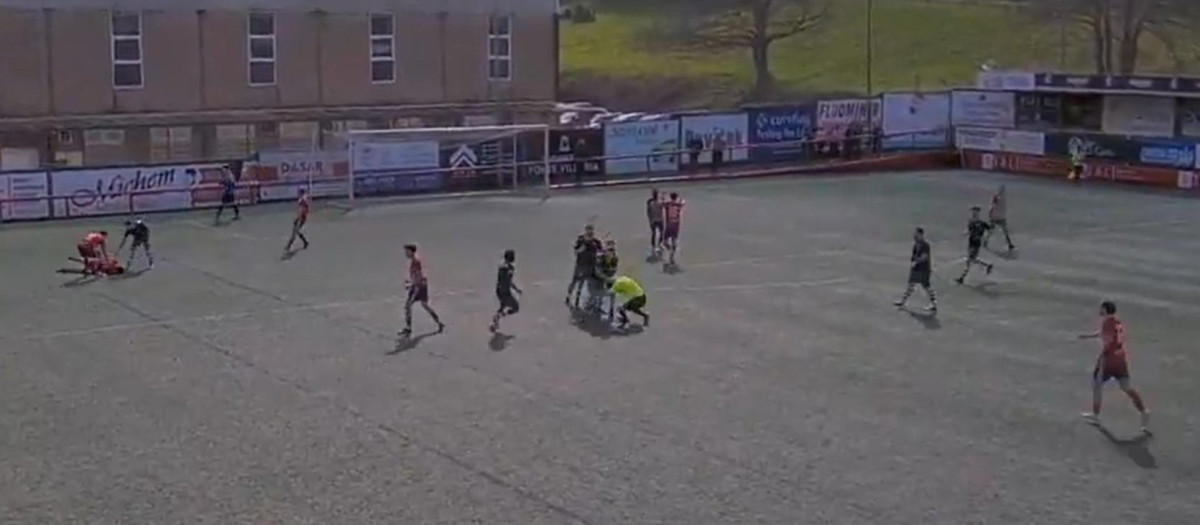 Un futbolista del San Luis de la Nueva agredió a un árbitro en el partido frente al Llanera B