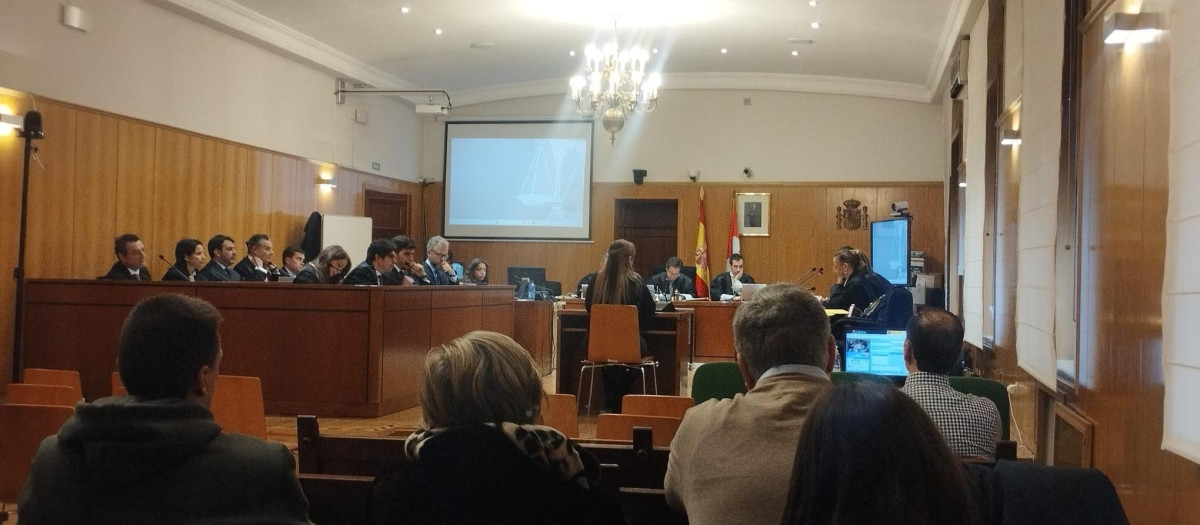 La Audiencia de Valladolid durante una nueva sesión del juicio por el 'caso ataúdes'

EUROPA PRESS
10/3/2026