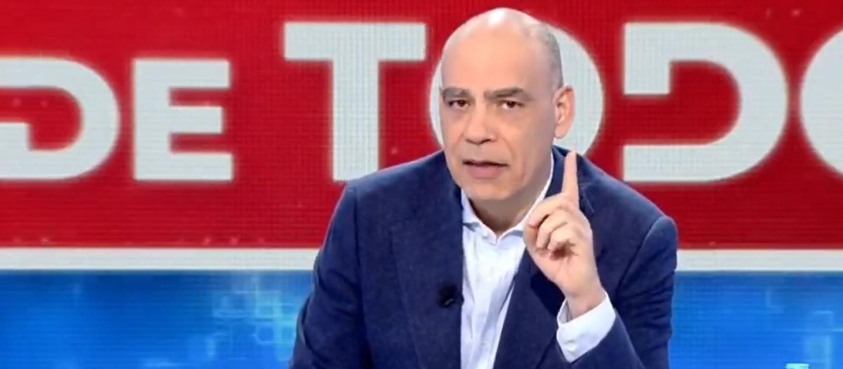 Nacho Abad, presentador del programa En boca de todos