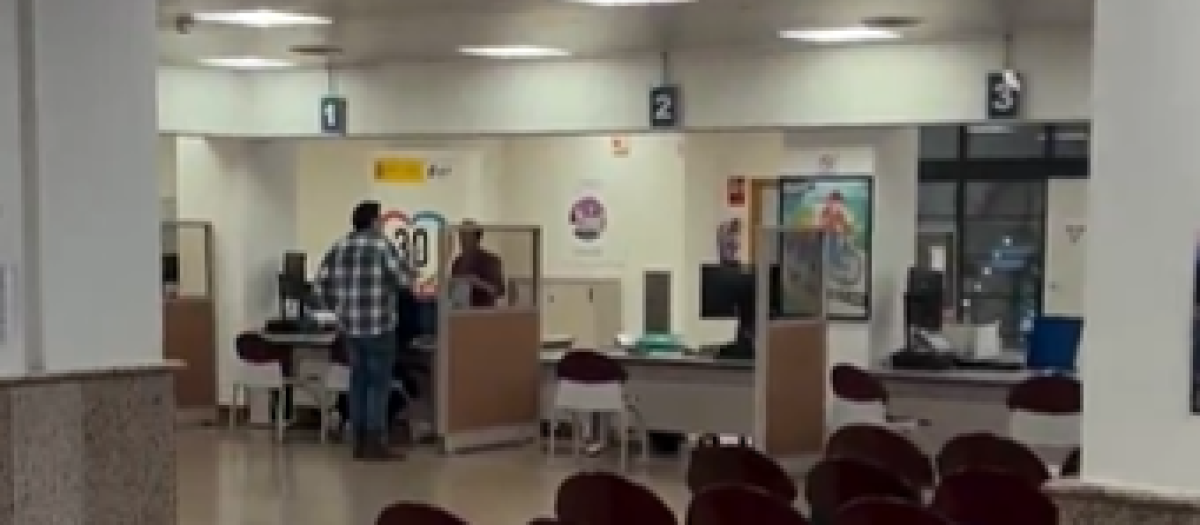 La Jefatura Provincial de Valladolid, completamente desierta