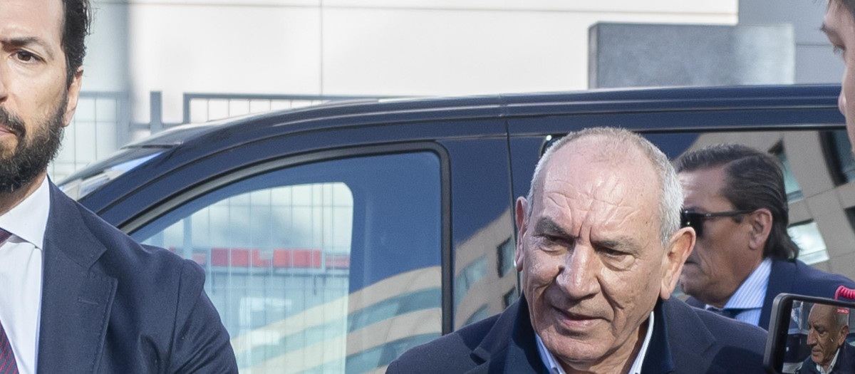 El ex DAO de la Policía Nacional, José Ángel González, a su llegada al Juzgado para declarar coimo investigado