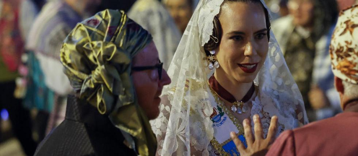 Imagen tomada este martes de Diana Morant durante la Ofrenda a la Virgen de los Desamparados en las Fallas de Valencia 2026