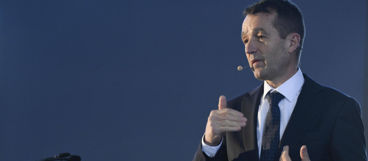 El presidente de Indra, Ángel Escribano