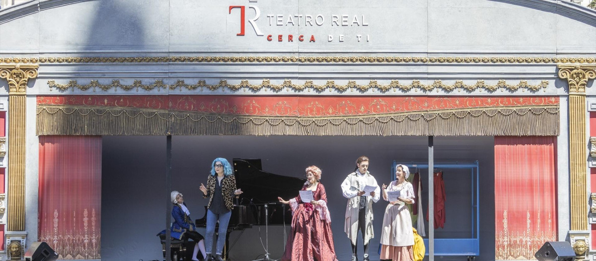 (Foto de ARCHIVO)
Entre marzo y septiembre, la Carroza del Real recorrerá más de 40 localidades, repartidas por toda la geografía española, con récord de participación de ciudades inscritas.

REMITIDA / HANDOUT por TEATRO REAL
Fotografía remitida a medios de comunicación exclusivamente para ilustrar la noticia a la que hace referencia la imagen, y citando la procedencia de la imagen en la firma
18/5/2024