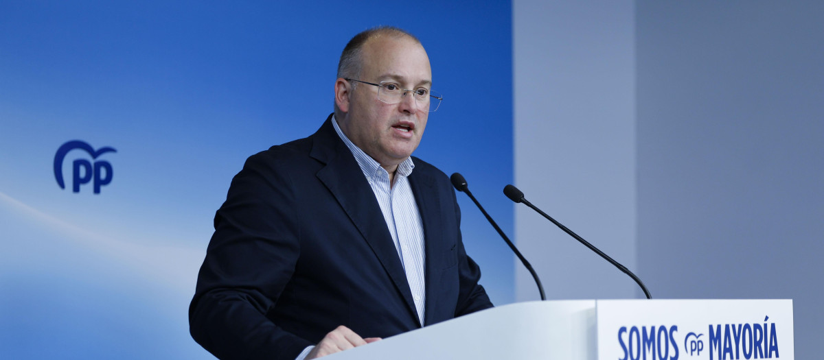 Tellado expone la «batalla campal» entre el PSOE y Sumar: «El Gobierno ha activado su cuenta atrás»