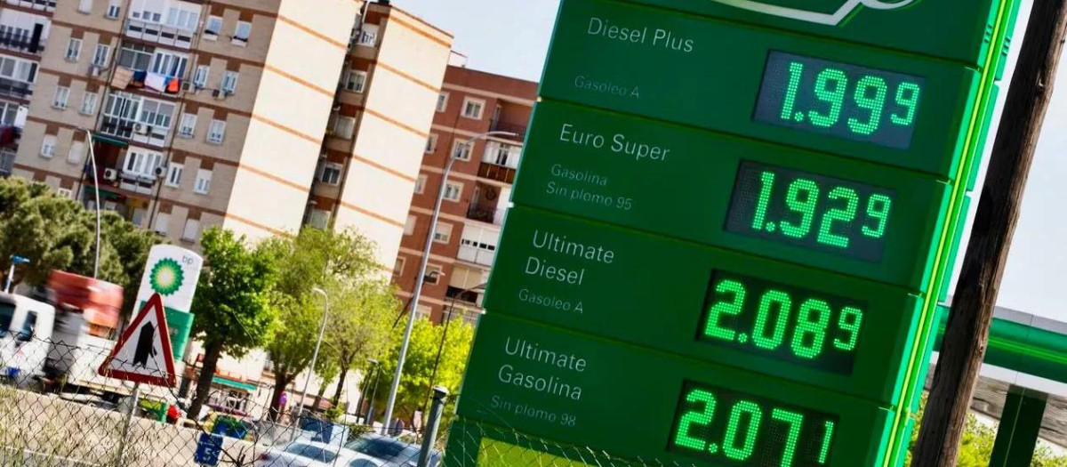 Los precios de los carburantes aflojan menos de lo previsto