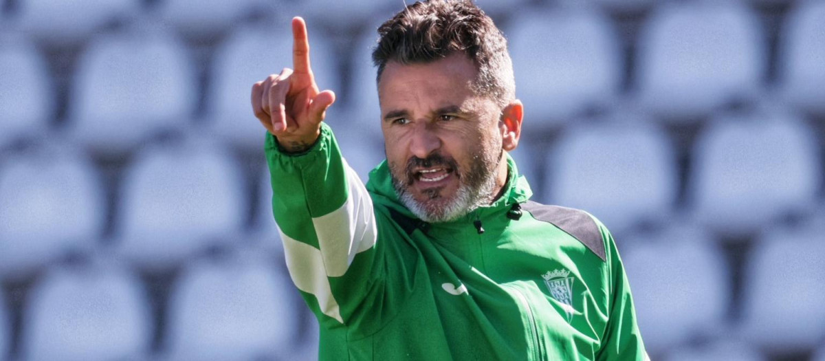 Iván Ania, durante un entrenamiento