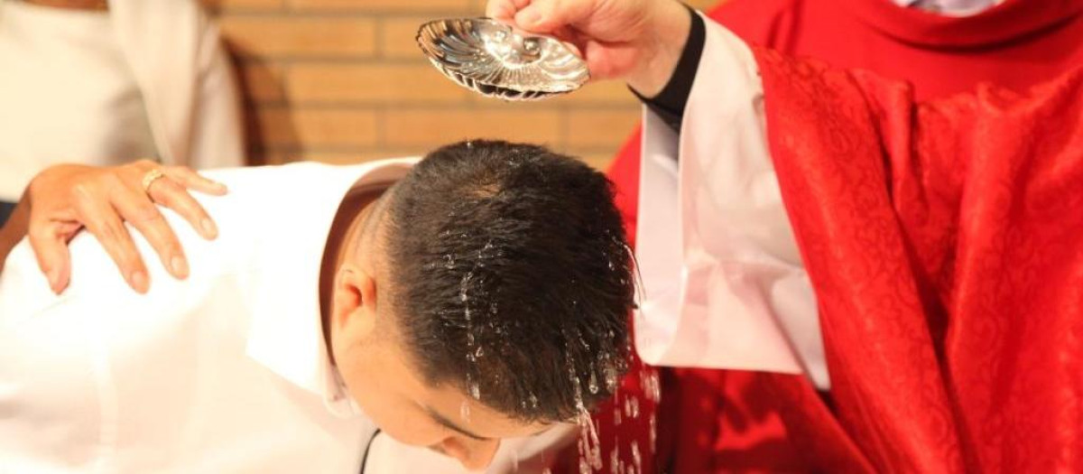 En el 2021 se bautizaron 13 personas en el domingo de Resurrección, este año ya van 45