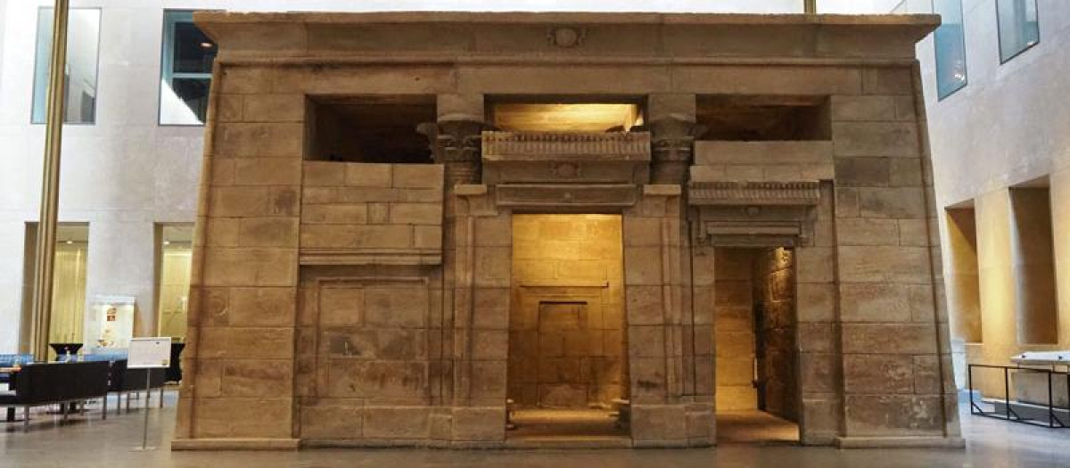 El Templo de Taffeh, en la sala principal del Museo de Antigüedades de Leiden