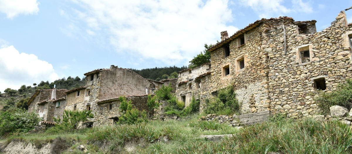 Vista de la entrada al pueblo de Armejún, en Soria