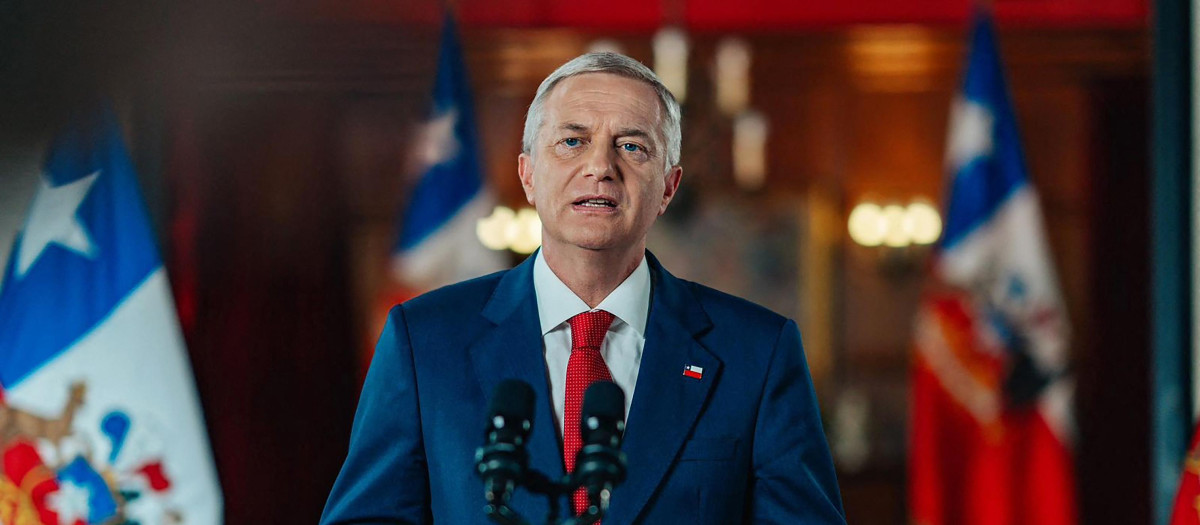 José Antonio Kast en una de sus imágenes oficiales