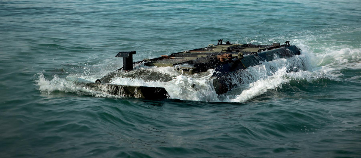 Plataforma blindada anfibia SUPERAV 8x8 de última generación