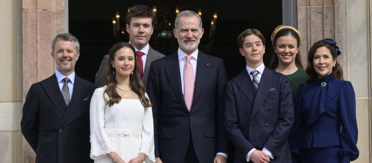 El Rey con la Familia Real de Dinamarca