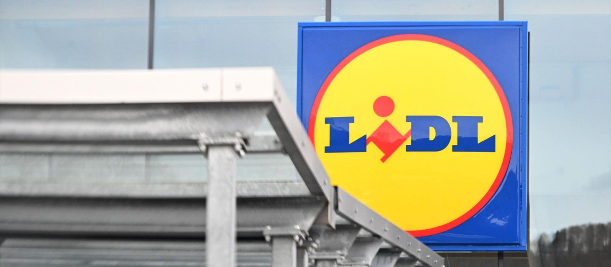 Logo de Lidl en una tienda.