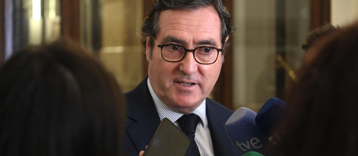 El presidente de la Confederación Española de Organizaciones Empresariales (CEOE), Antonio Garamendi.