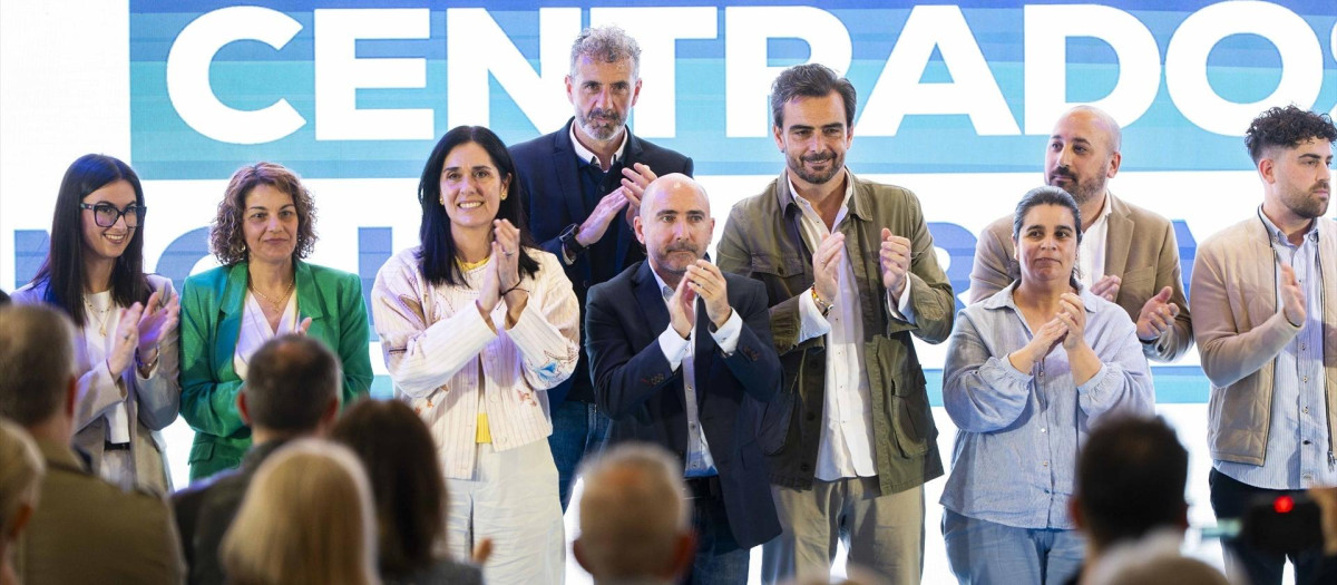 La secretaria general del PPdeG, Paula Prado, en el nombramiento del diputado autonómico Ángel Rodríguez Conde como nuevo presidente local del PPdeG en Padrón

REMITIDA / HANDOUT por ÍÑIGO ROLÁN
Fotografía remitida a medios de comunicación exclusivamente para ilustrar la noticia a la que hace referencia la imagen, y citando la procedencia de la imagen en la firma
25/4/2026