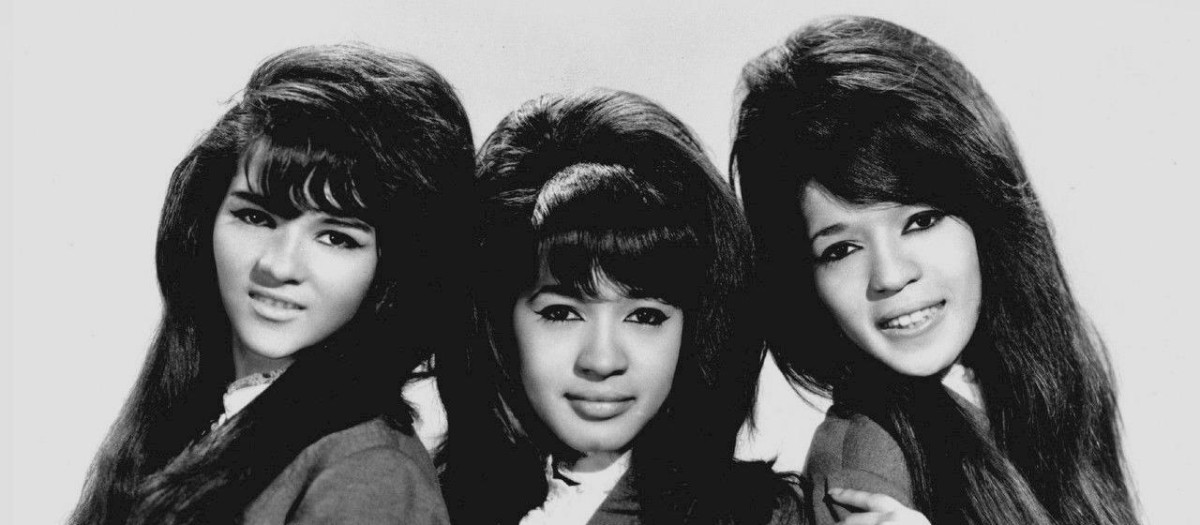 The Ronettes (Nedra Telly Nedra Telly, Ronnie Spector y Estelle Bennett) en 1966