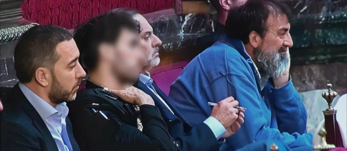 Una instantánea del banquillo de los acusados, con Aldama, Ábalos y Koldo (de izquierda a derecha) durante el juicio del 'caso mascarillas'